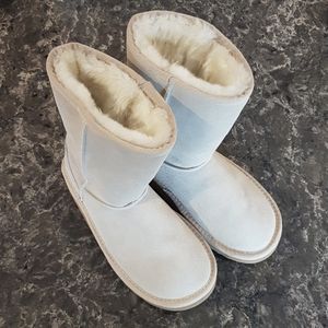 (Sold to Dani) UGG Type Classic II Short Boots